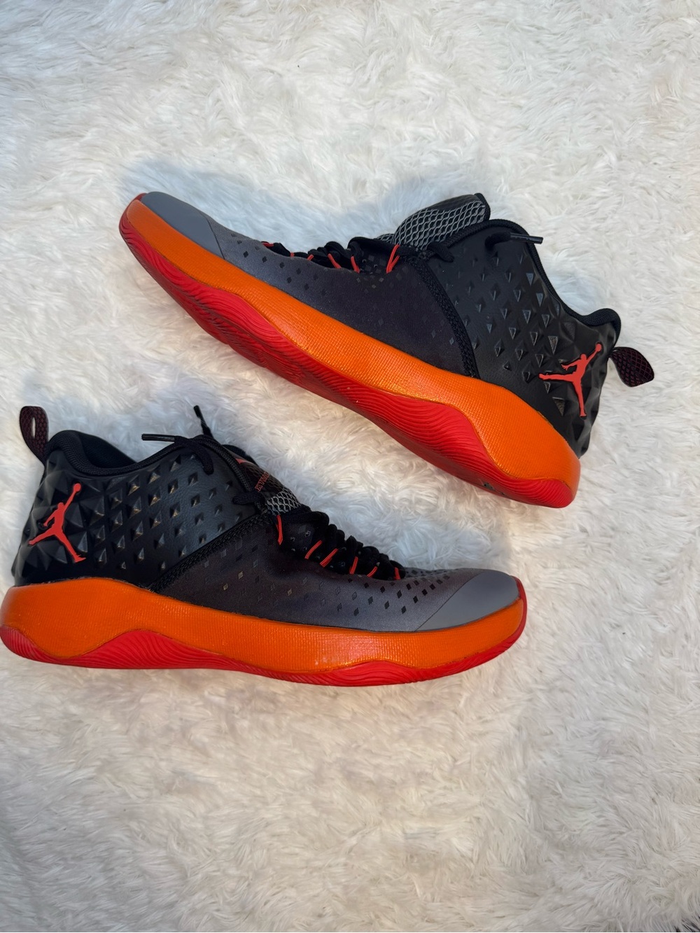 Air Jordan extra fly cool grey max orange mens US 9 basketball sneakers shoes